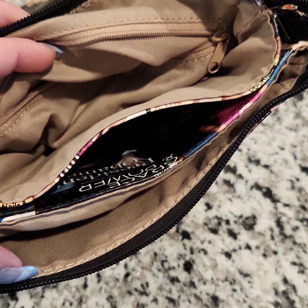 Michelle Obama crossbody purse NWOT - Picture 3 of 3